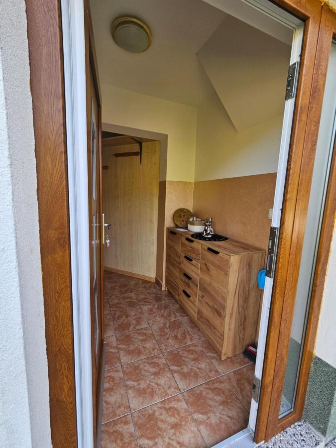 Zidanica Bundersek Apartment Sentjanz  Exterior photo